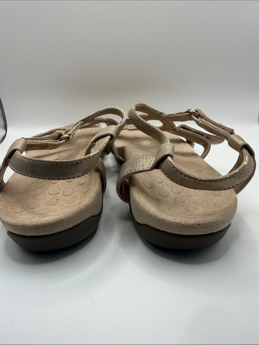 Vionic Rest Jodie model, Metallic Gold Strappy Sandals - Picture 3 of 8
